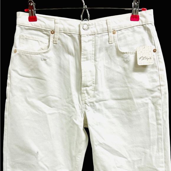Free People We The Free Tapered Baggy Boyfriend Jeans Distressed White Size 32 - Picture 6 of 13